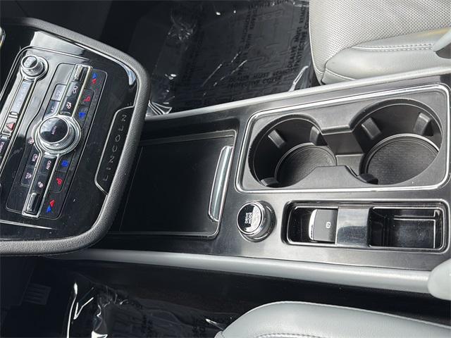 Photo of 2022 Silver Radiance Metallic Clearcoat Lincoln Corsair