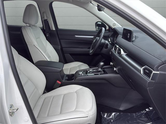 Photo of 2024 Rhodium White Metallic Mazda CX-5