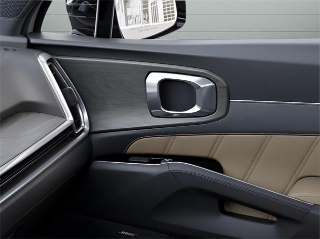 Photo of 2025 Glacial White Pearl Kia Sorento