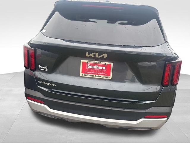 Photo of 2025 Gravity Gray Kia Sorento