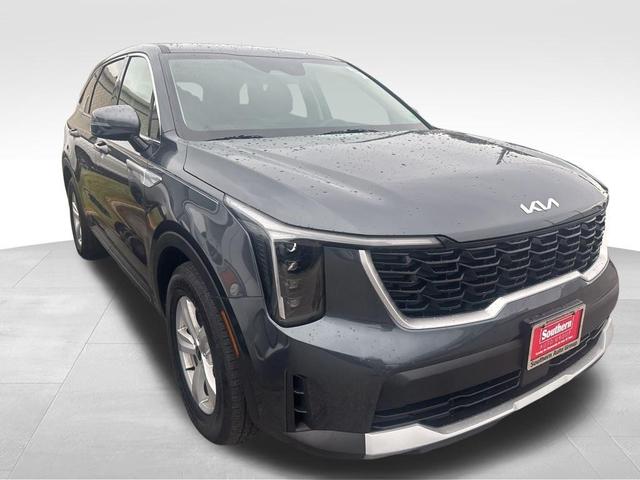 Photo of 2025 Gravity Gray Kia Sorento