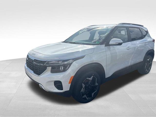 Photo of 2024 Snow White Pearl Kia Seltos