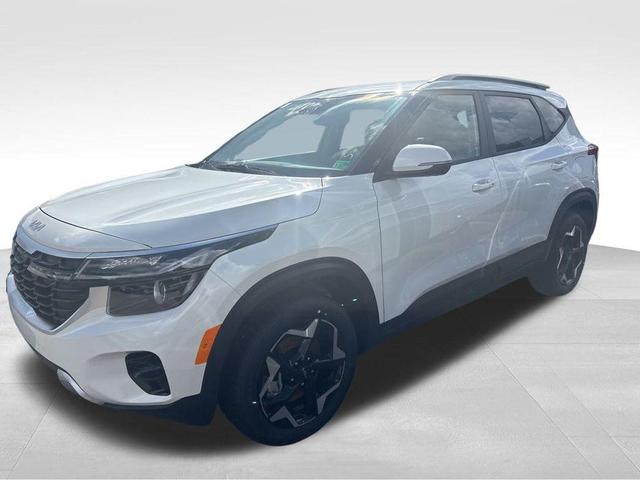 Photo of 2024 Snow White Pearl Kia Seltos