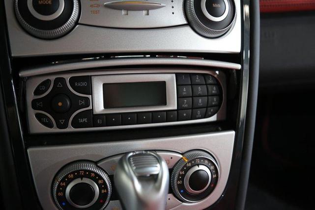 Photo of 2006 Silver Mercedes-Benz SLR McLaren