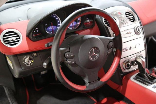 Photo of 2006 Silver Mercedes-Benz SLR McLaren