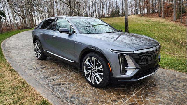 2023 Cadillac Lyriq