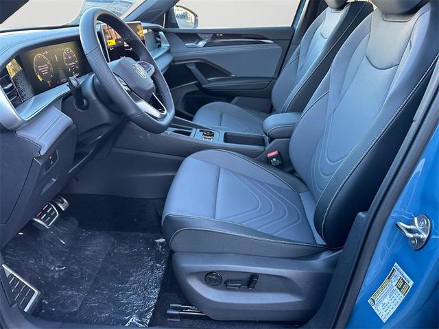 Photo of 2025 Monterey Blue Pearl Volkswagen Tiguan