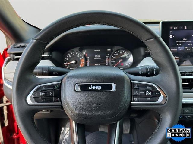 Photo of 2023 Redline Pearlcoat Jeep Compass