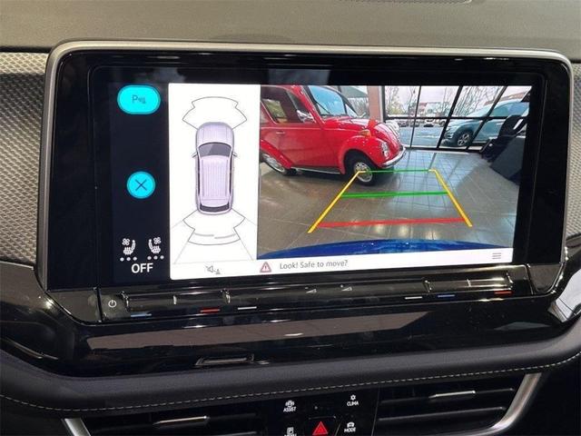 Photo of 2025 Mountain Lake Blue Metallic Volkswagen Atlas Cross Sport