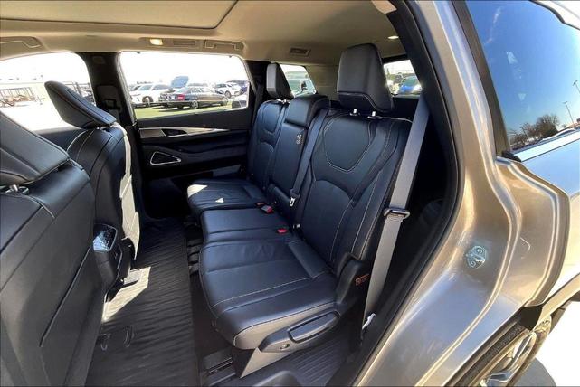 Photo of 2025 Warm Titanium INFINITI QX60