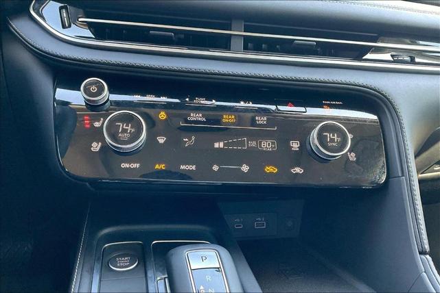 Photo of 2025 Warm Titanium INFINITI QX60