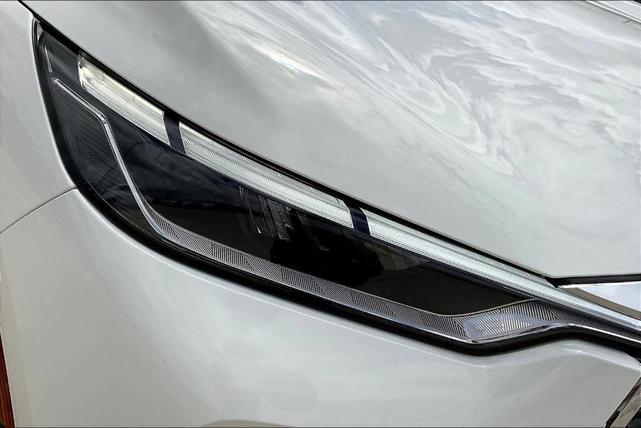 Photo of 2025 Glacier White INFINITI QX60