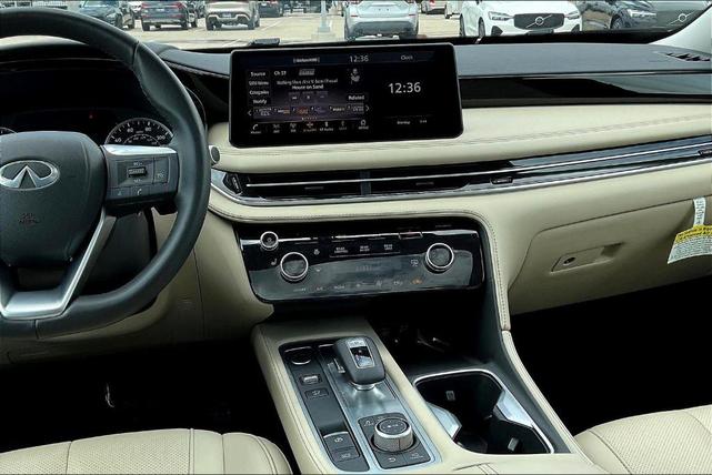 Photo of 2025 Glacier White INFINITI QX60
