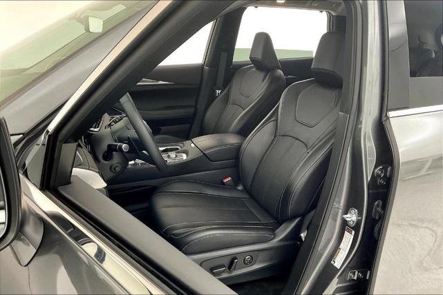 Photo of 2025 Graphite Shadow INFINITI QX60