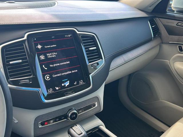 Photo of 2022 Birch Light Metallic Volvo XC90