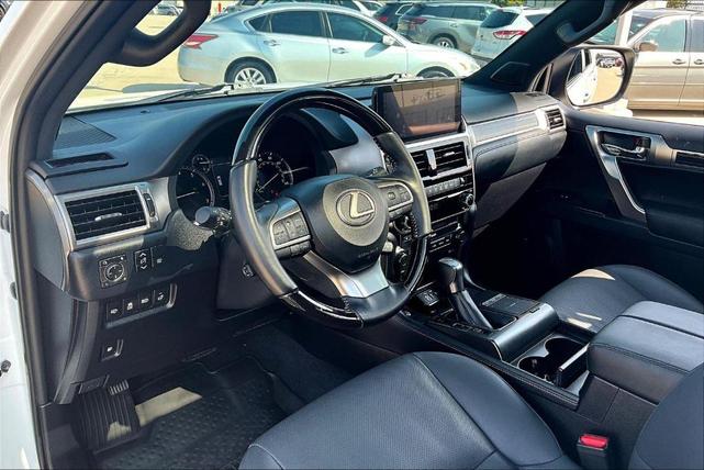 Photo of 2023 Eminent White Pearl Lexus GX 460