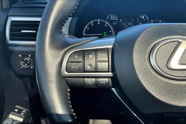 Photo of 2023 Eminent White Pearl Lexus GX 460