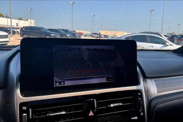Photo of 2023 Eminent White Pearl Lexus GX 460