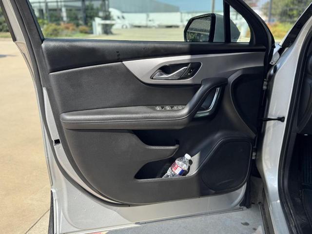 Photo of 2022 Silver Ice Metallic Chevrolet Blazer