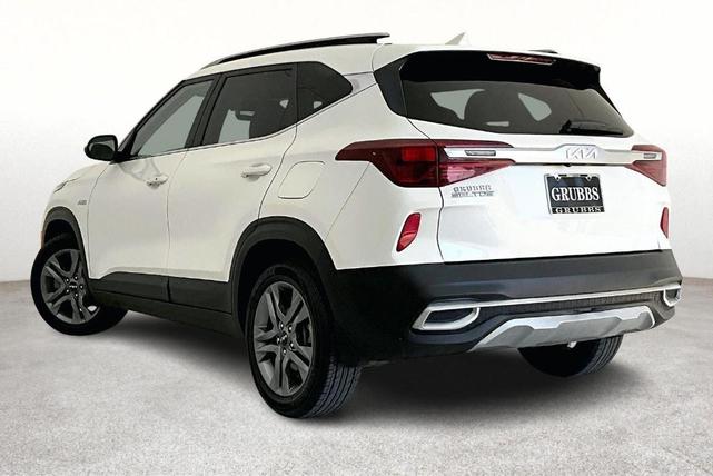 Photo of 2022 Snow White Pearl Kia Seltos