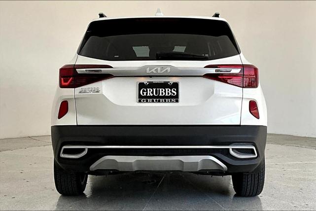Photo of 2022 Snow White Pearl Kia Seltos