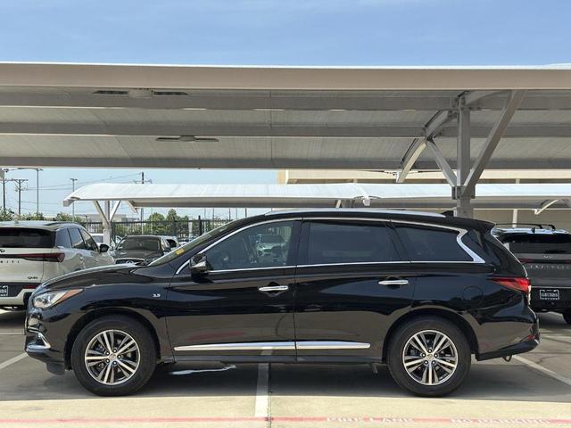 Photo of 2018 Black INFINITI QX60