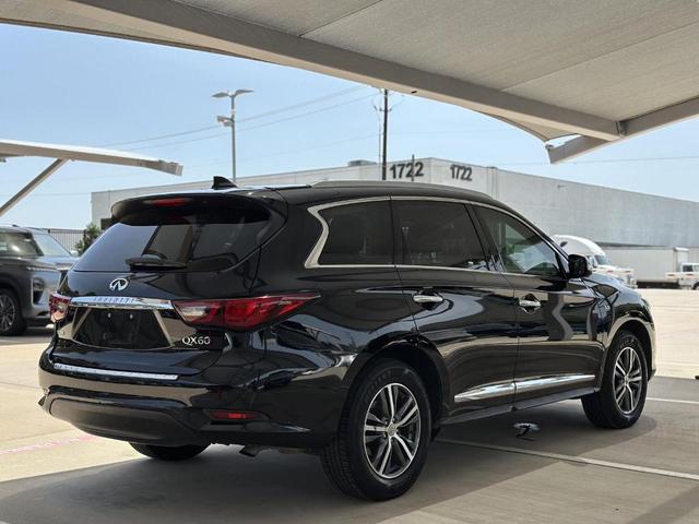 Photo of 2018 Black INFINITI QX60