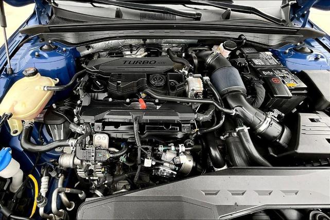 Photo of 2023 Sapphire Blue Kia K5