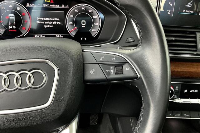 Photo of 2023 Manhattan Gray Metallic Audi Q5