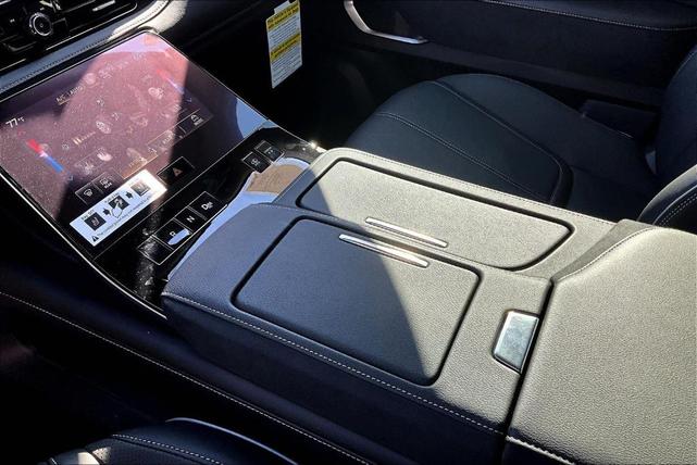 Photo of 2025 Grand Blue INFINITI QX80