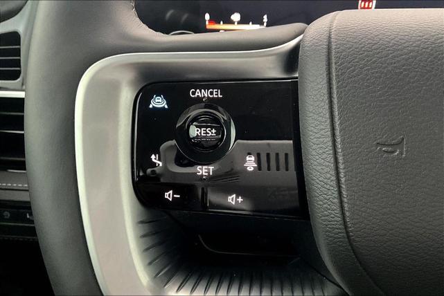 Photo of 2025 Radiant White INFINITI QX80