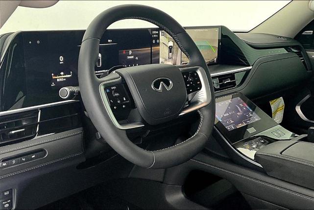 Photo of 2025 Radiant White INFINITI QX80