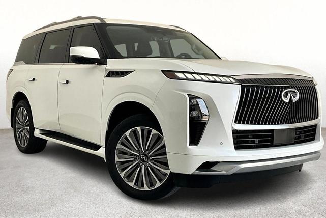 Photo of 2025 Radiant White INFINITI QX80
