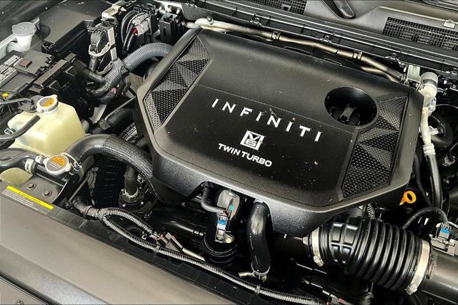 Photo of 2025 Radiant White INFINITI QX80