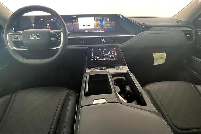 Photo of 2025 Radiant White INFINITI QX80
