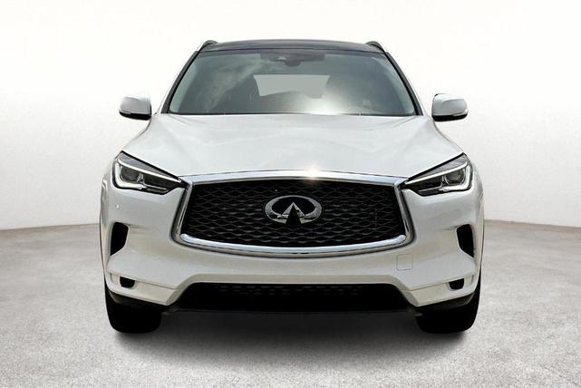 Photo of 2025 Cloud White INFINITI QX50