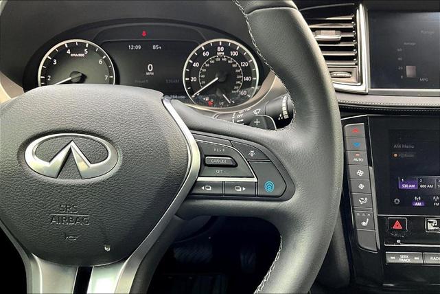 Photo of 2025 Cloud White INFINITI QX50