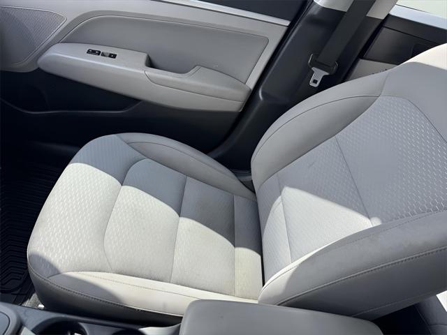 Photo of 2019 Galactic Gray Hyundai ELANTRA