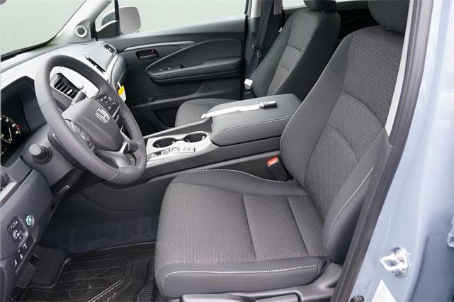 Photo of 2025 Sonic Gray Pearl Honda Ridgeline