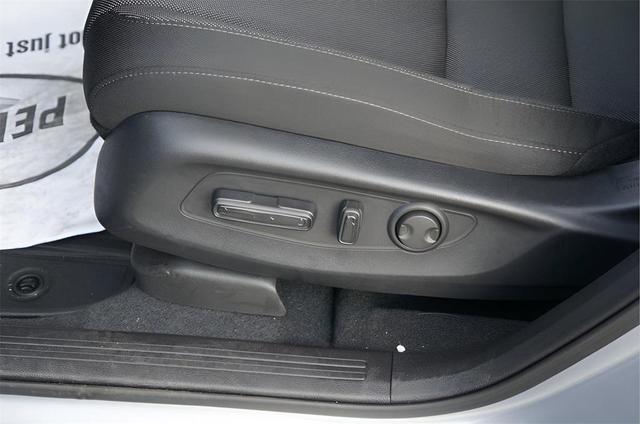 Photo of 2026 Solar Silver Metallic Honda CR-V