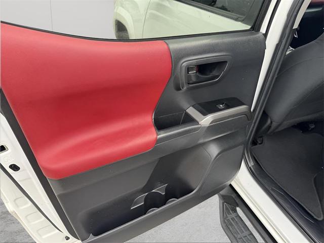 Photo of 2023 Ice Cap Toyota Tacoma