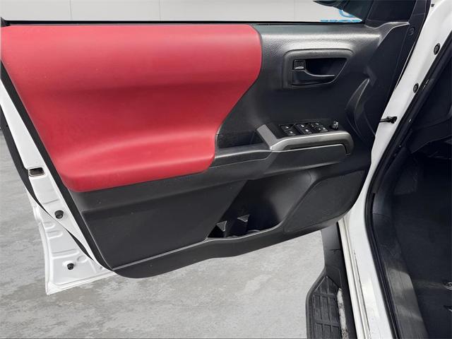 Photo of 2023 Ice Cap Toyota Tacoma