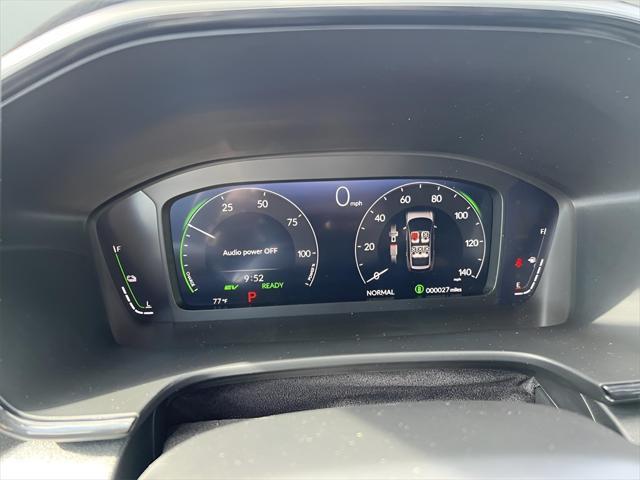 Photo of 2026 Platinum White Pearl Honda CR-V Hybrid