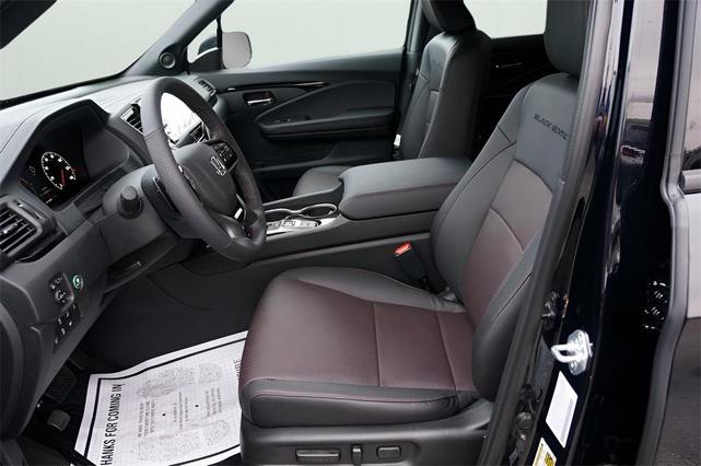 Photo of 2025 Crystal Black Pearl Honda Ridgeline