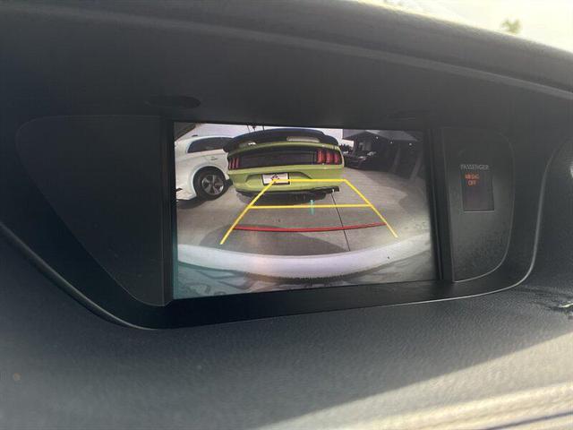 Photo of 2017 Eminent White Pearl Lexus ES 350