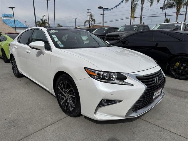 Photo of 2017 Eminent White Pearl Lexus ES 350