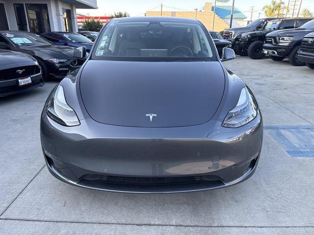 Photo of 2022 Gray Tesla Model Y