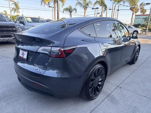 Photo of 2022 Gray Tesla Model Y