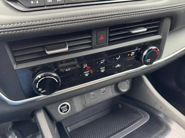 Photo of 2023 Caspian Blue Nissan Rogue