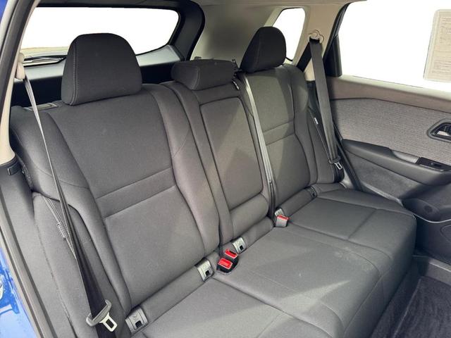 Photo of 2023 Caspian Blue Nissan Rogue